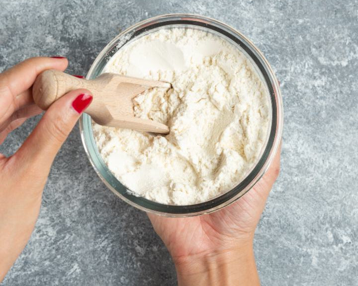 ¿Qué es la creatina? ¿Cuáles son sus beneficios y cómo tomarla?