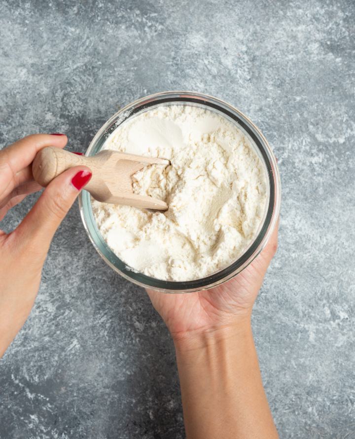 ¿Qué es la creatina? ¿Cuáles son sus beneficios y cómo tomarla?